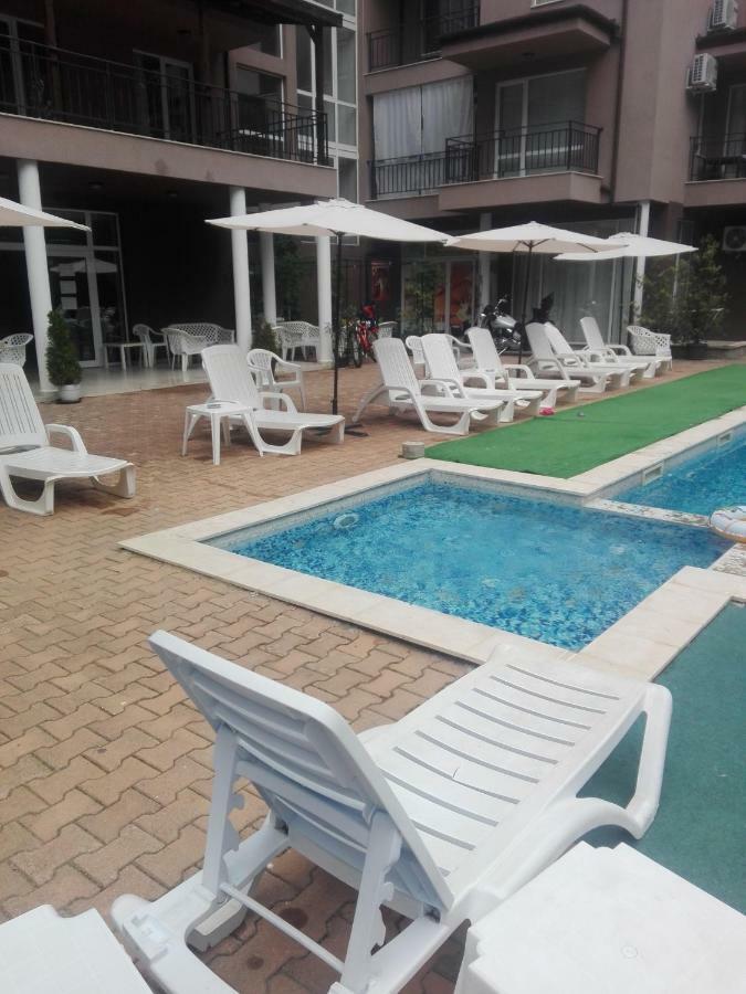 Cozy Apartment Saint Sofia Sunny Beach Esterno foto